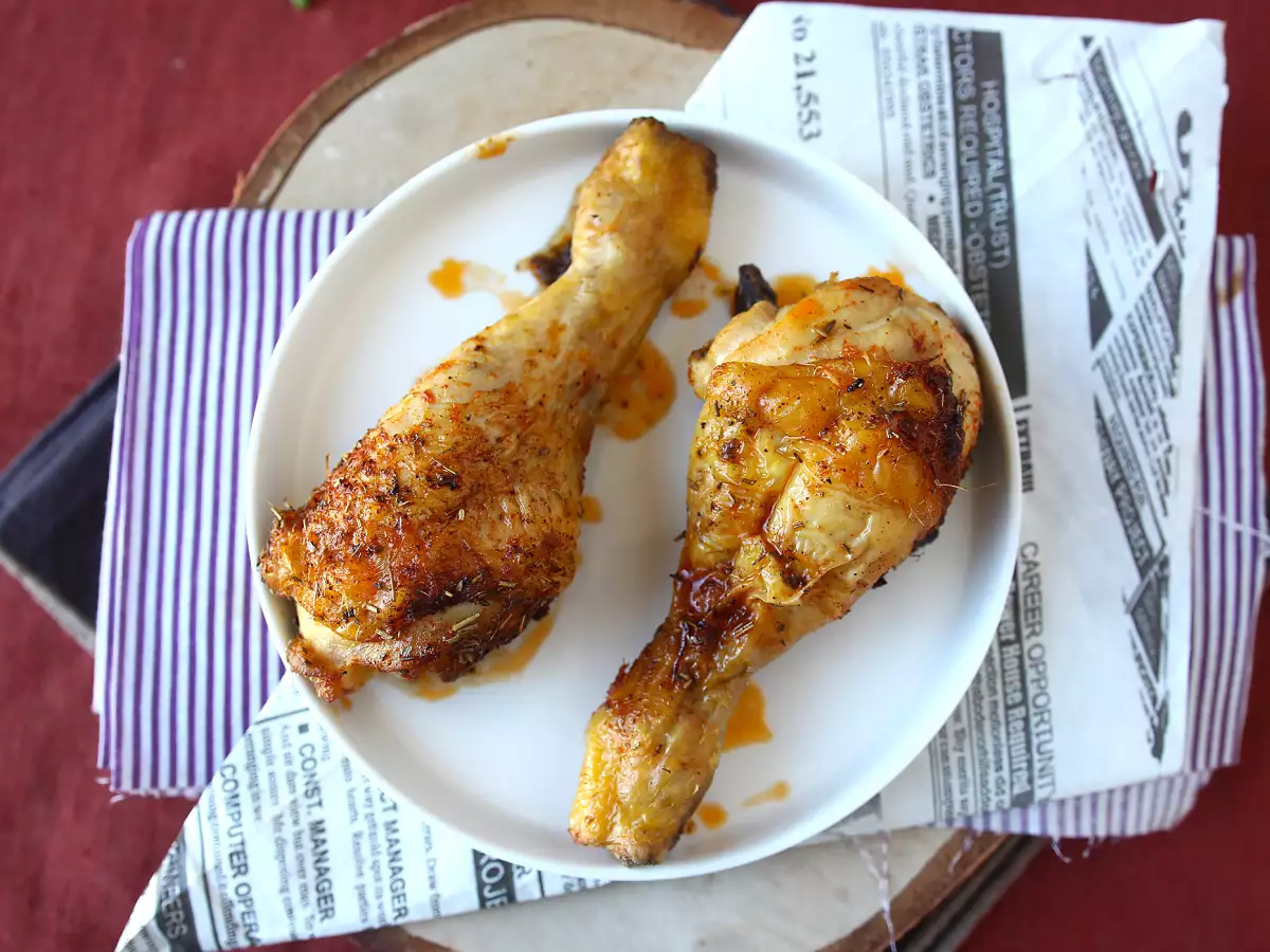 V pečici marinirane piščančje palčke - zelo hitro pripravljene! - fotografija 4