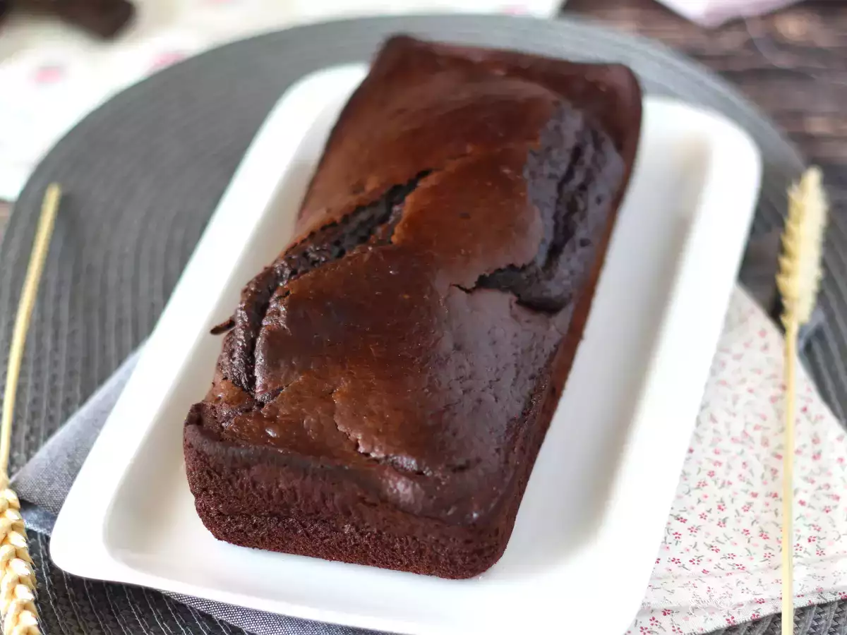 Veganska čokoladna torta, ki je tako preprosta kot vedno - fotografija 4