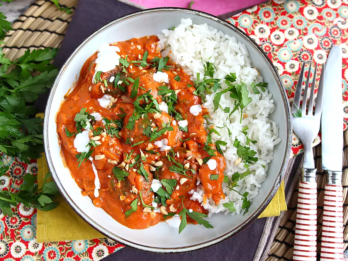 Veganska malai kofta: čičerikine kroglice v paradižnikovi omaki - fotografija 5