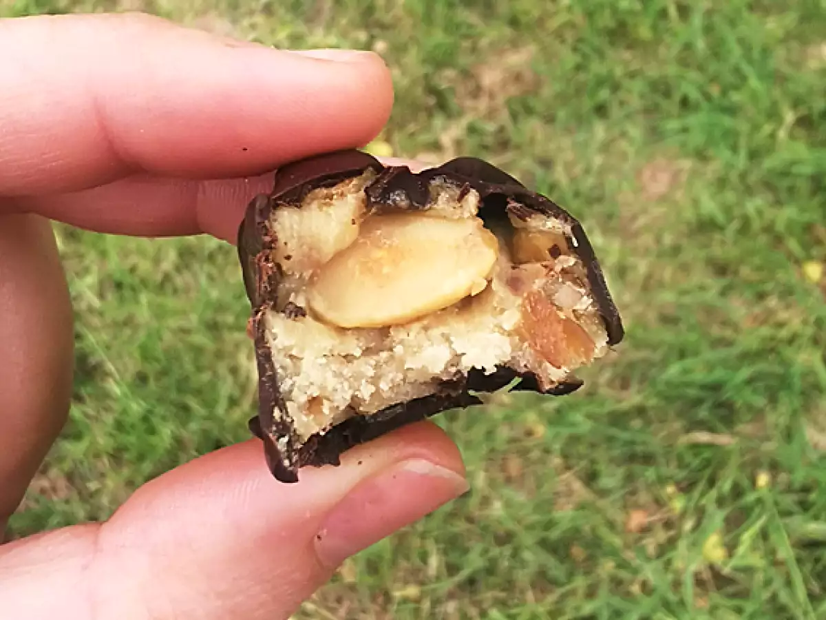 Veganske in brezglutenske domače ploščice Snickers - fotografija 2