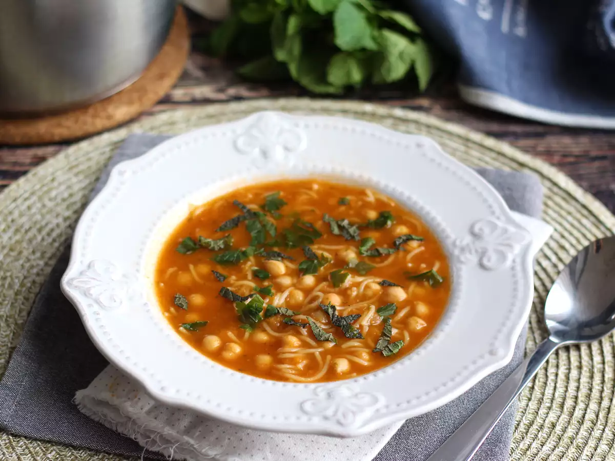 Vegetarijanska chorba: aromatična in okusna juha par excellence!