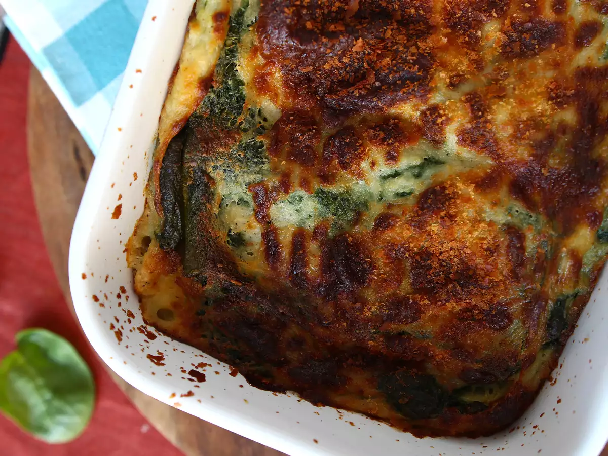 Vegetarijanske lazanje s špinačo in tofujem v cvrtniku na vroč zrak - fotografija 4