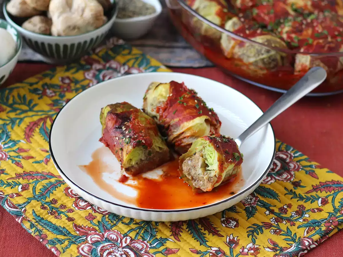 Vegetarijansko polnjeno zelje z gobami, rižem in misom - fotografija 6