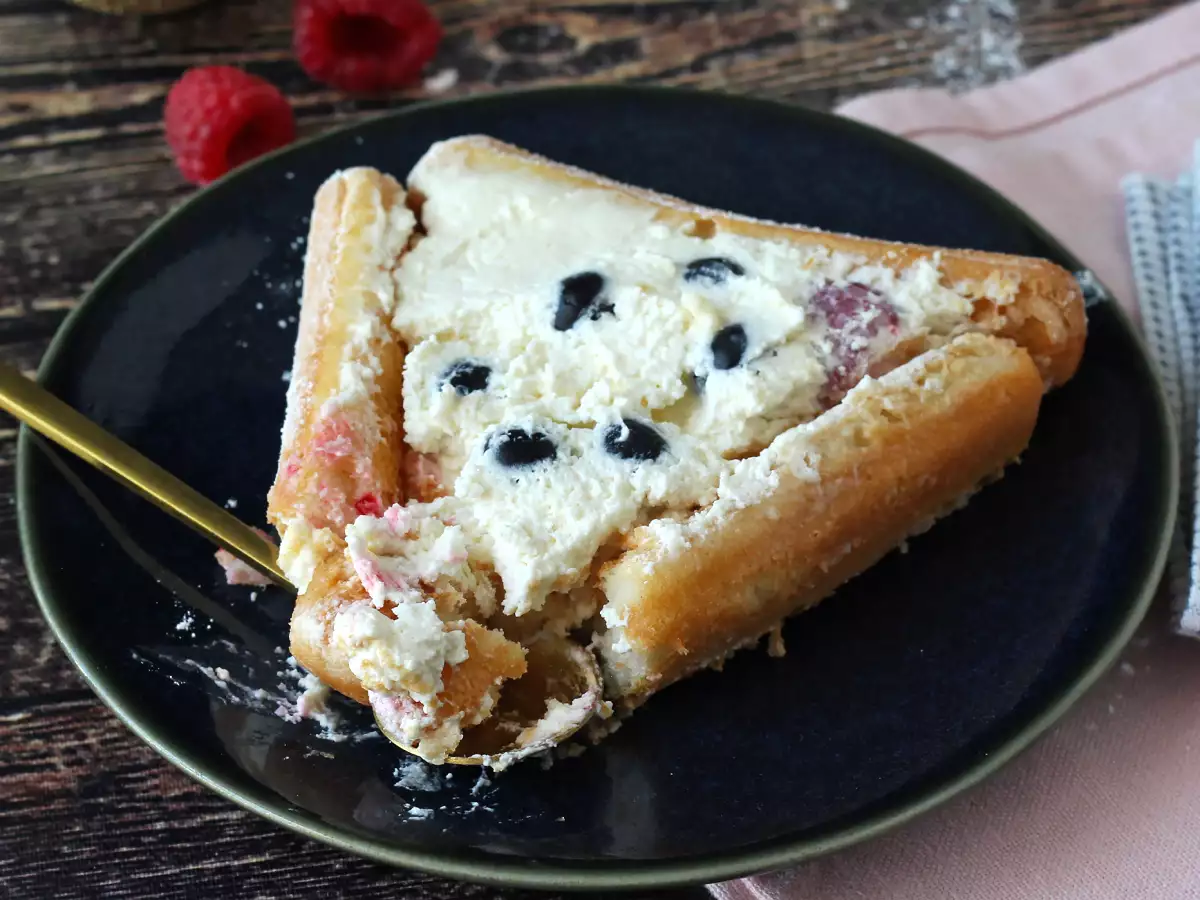 Za izdelavo tega rdečega sadnega polena ne potrebujete kalupa! - fotografija 4