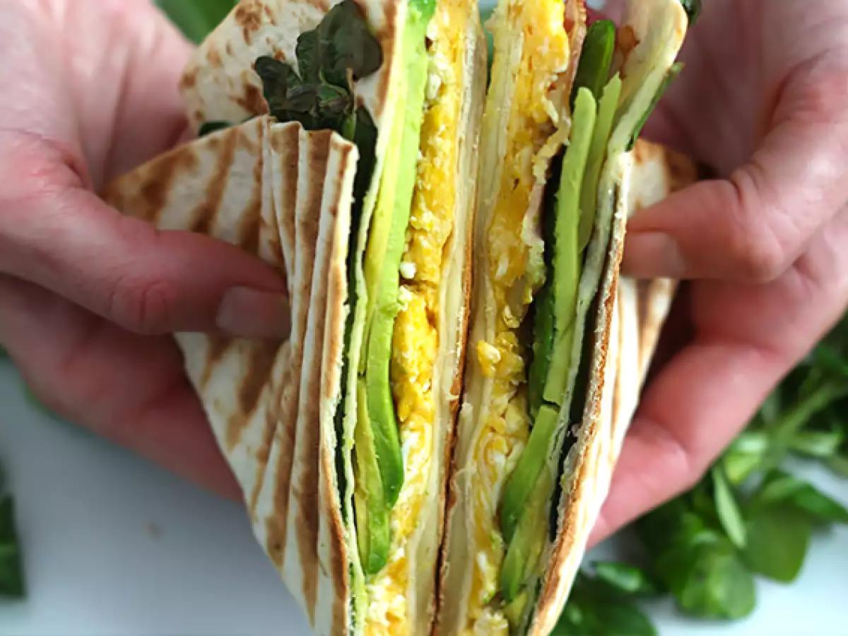 Zavitki iz tortilje za brunch – Tortilla Wrap Hack - fotografija 5