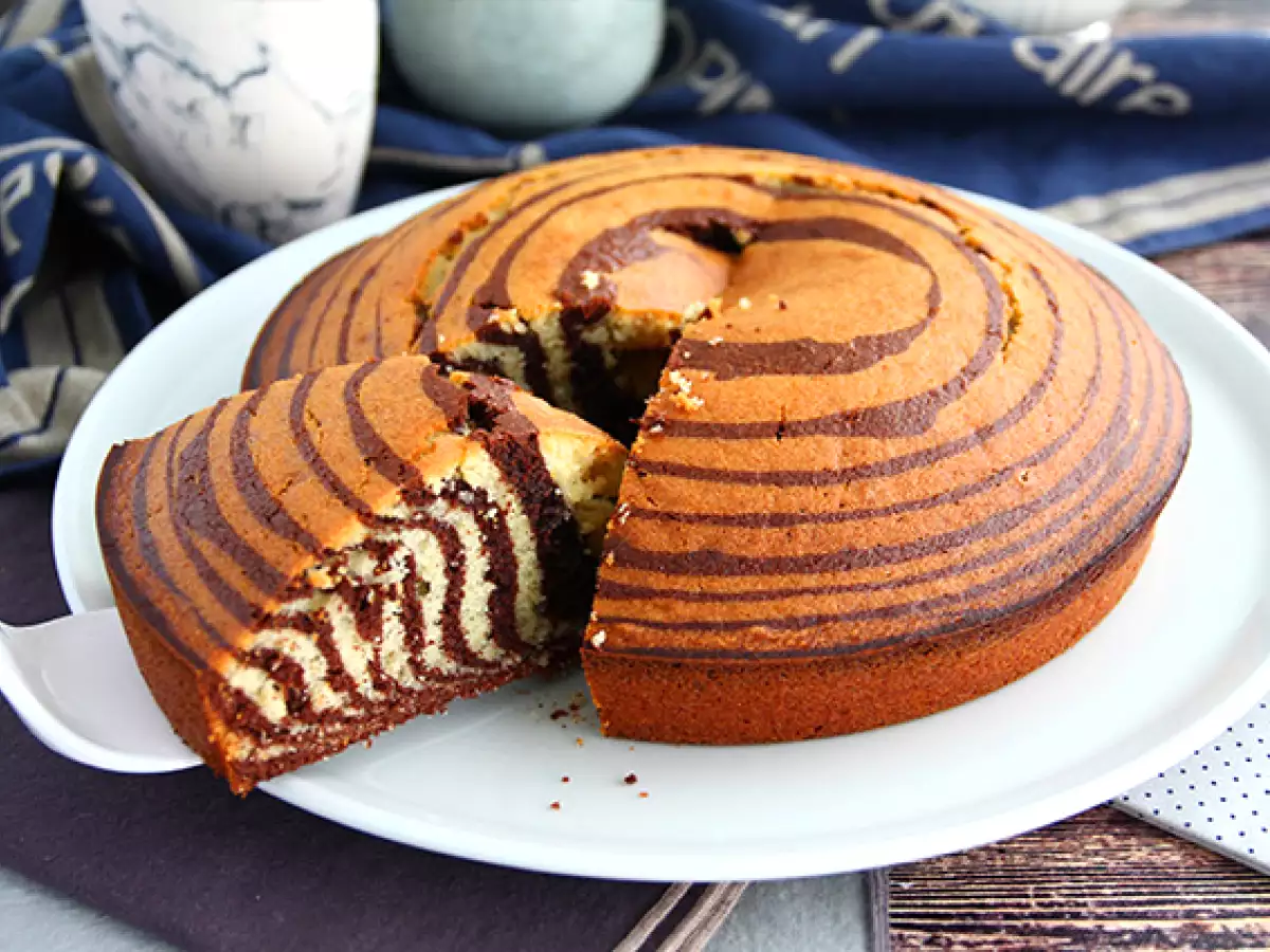 Zebrasta torta, eksotična različica marmorirane torte (italijanski marmor) - fotografija 2
