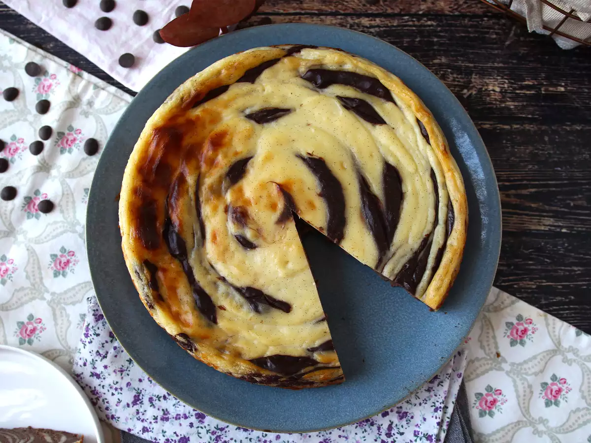 Zelo enostaven marmoriran flan brez testa z zagotovljenim »wow« učinkom - fotografija 6