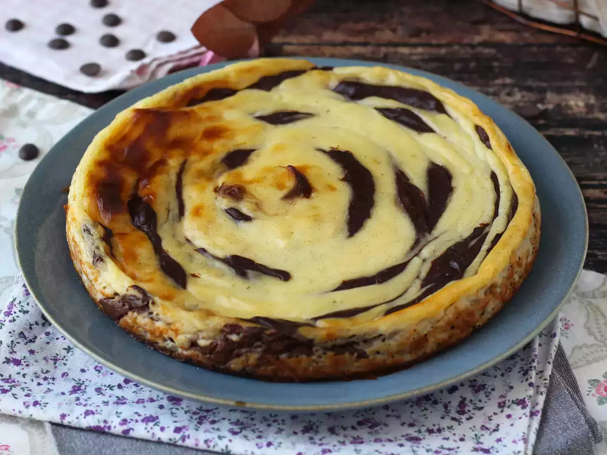Zelo enostaven marmoriran flan brez testa z zagotovljenim »wow« učinkom - fotografija 8
