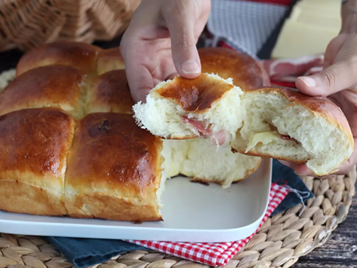 Žemljice z raclette sirom